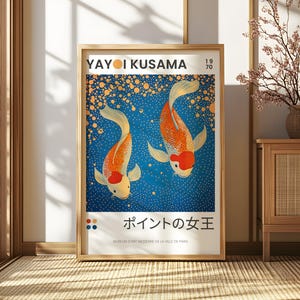 Stampa di pesce koi di Yayoi Kusama, arte murale giapponese, arte a pois, arredamento estetico per la casa, poster di pesci colorati, stampa per il bagno