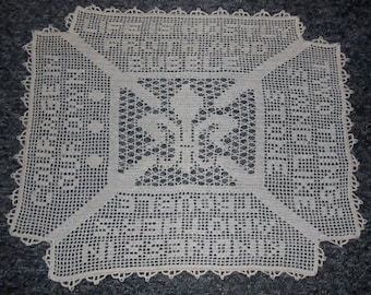 Crochet Pattern-Fleur de Lis Doily