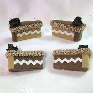 Felt Cake Slice Hair clip by Lula C osplay