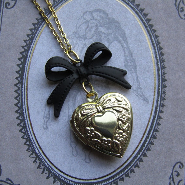 Adorable 18kg Plated Golden Photo Locket Necklace Gold Color Heart Victorian Retro Vintage Forest Cottage Inspired Jewelry