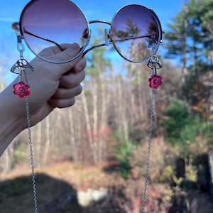 Dainty Mushroom Flower Glasses Chain Stainless Steel with adorable red glass flower
