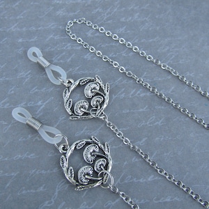 Forest Fairy Mushroom Cottagecore Witchy Eyeglass Chain Sunglasses Glasses Holder Clips Clip on Chain