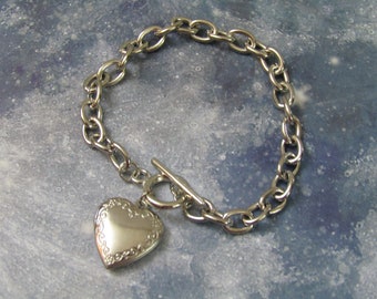Photo Locket Bracelet Silver Retro Chunky Toggle Chain Vintage Inpsired Handmade Jewelry comes in a gift box