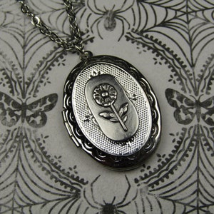 Daisy Photo Locket Necklace Stainless Steel Chain Cottagecore Garden Witch Fairycore