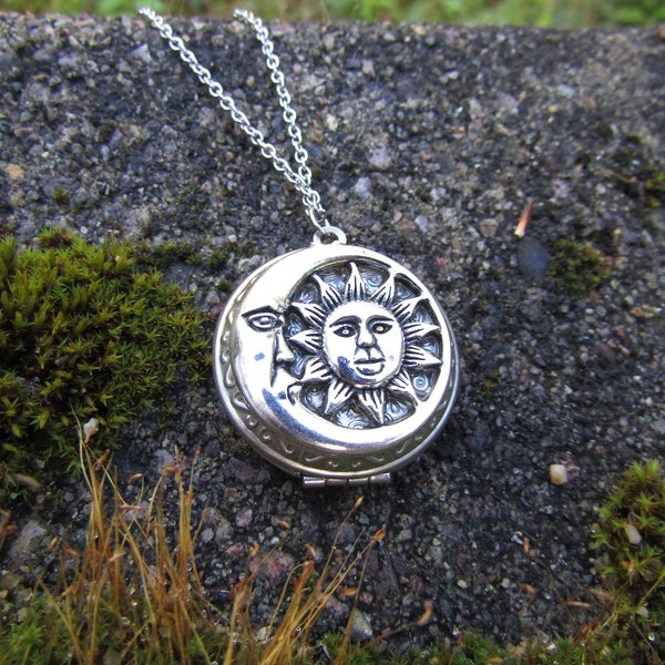 Sun Moon Photo Locket Necklace Stainless Steel Necklace Chain 90s Y2K retro witchy