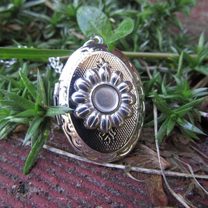 Sunflower Photo Locket Necklace Stainless Steel Chain Cottagecore Flowers Floral Flower Daisy
