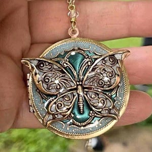 Vintage Locket | Personalized Mother&#39;s Day Gift For Her | Photo Locket Necklace | Gift For Mother I Mothers Day Gift For Her 2025 . Mother
