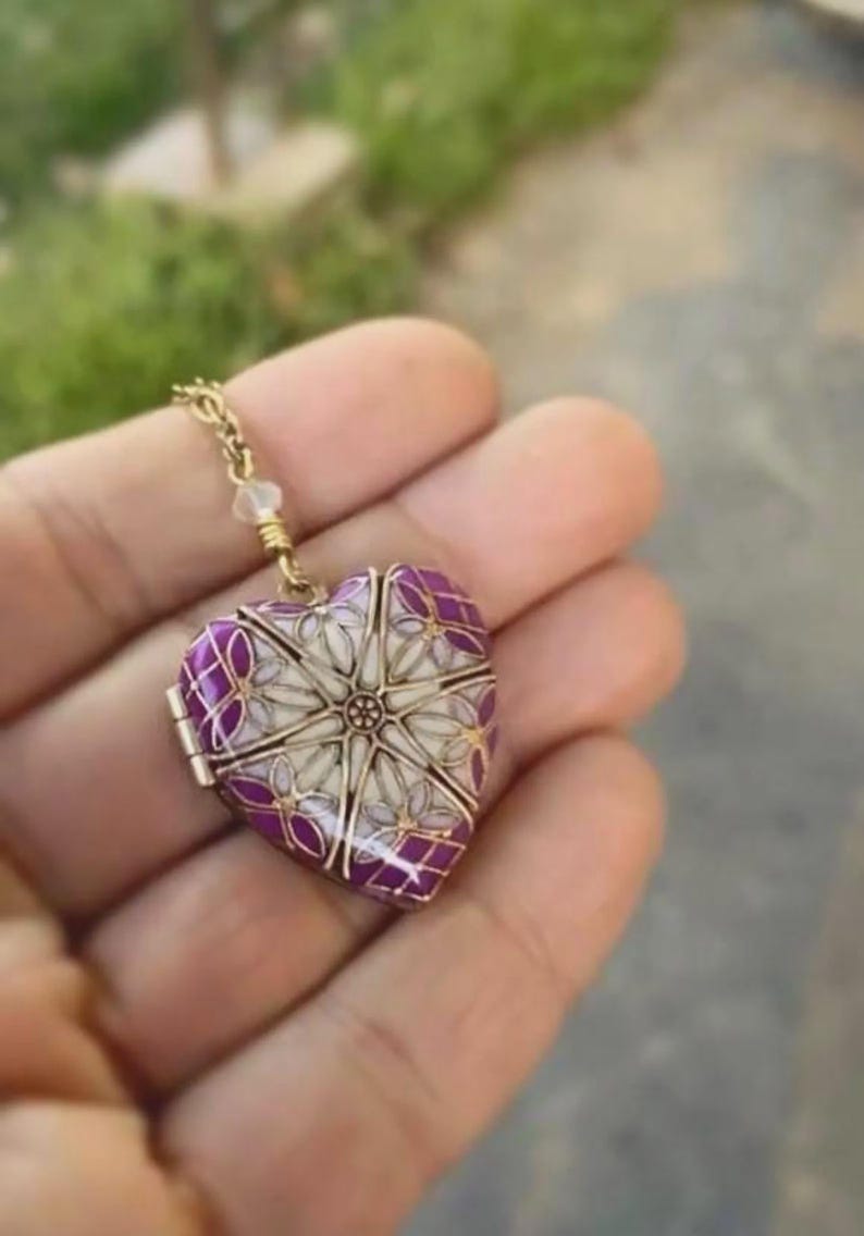 Vintage Locket Necklace For Women, Personalized Mother's Day Gift with Photos Gifts For Her image 6
