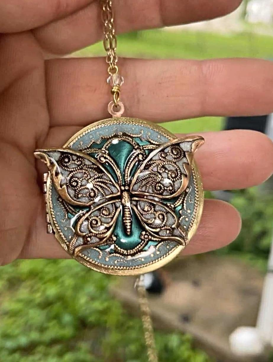 Butterfly Locket Necklace Jewelry Butterfly Locket Necklace Purple