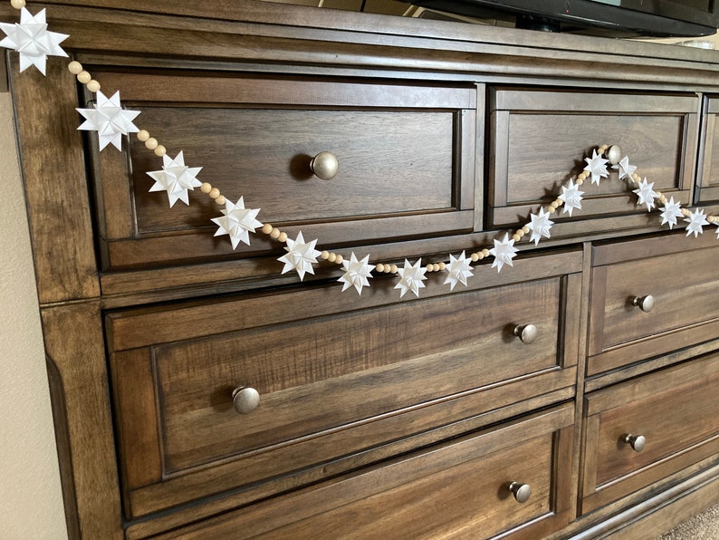 Moravian Paper Star Ornament Garland 24 2-inch White Stars with Natural Wood Beads NEW CREATION image 1