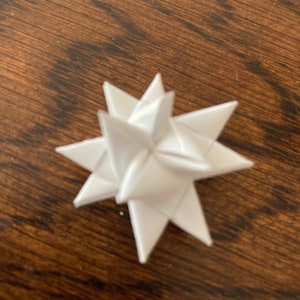 24 MINIATURE 1-inch Moravian Paper Star Christmas Ornaments Does not come with hanger due to miniature size afbeelding 3