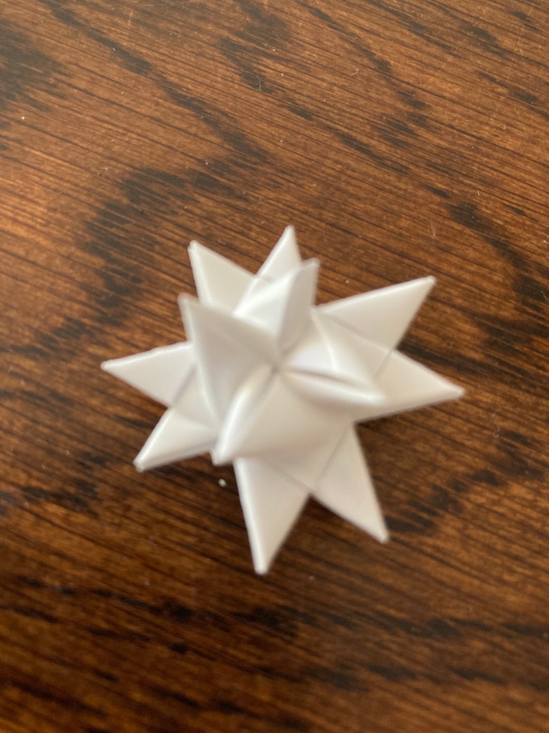 One 1-inch Moravian Paper Star Ornament Miniature Choose your color Does not come with hanger due to the miniature size image 2