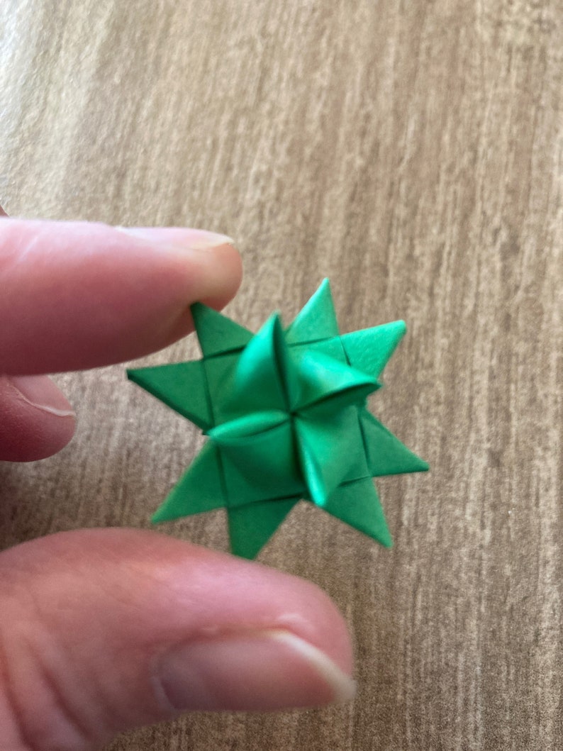 St Patricks Day Green Stars 12 MINIATURE 1 inch Moravian Paper Star Ornaments Does not come with hanger due to miniature size image 2