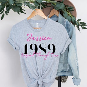 Camiseta personalizada do aniversário Reino Unido | Presentes de aniversário para mulheres | Camisetas personalizadas de aniversário para mãe, esposa, namorada, irmã | Aniversário de ano personalizado