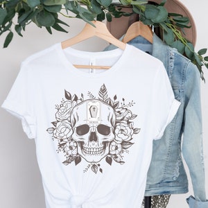 Halloween Schädel-T-Shirt für Frauen | Frauen Halloween-Totenkopf-Shirt Tod Tarot-Karte | Blumen-Totenkopf-T-Shirt | Florales gruseliges Halloween Top