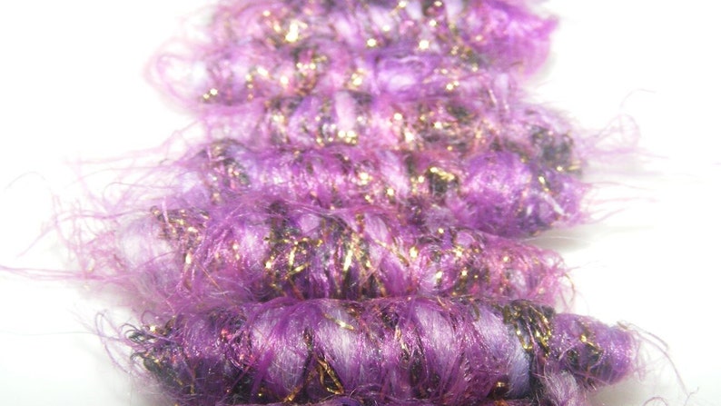 Set of 6 fabric beads. It's rather wonderful, being fiber beads. Our grape color wisps and gold sparkle Added bonus. hair bead tube slide Bild 4