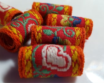 Set of 6 fabric beads. Go ahead. Say it and get-away with you.  GROOVY. Exceedingly GROOVY dread beads.