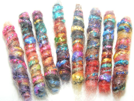 Set of 8 Metallic Fiber Beads: Festive Craft Supplies