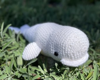 Crochet beluga whale