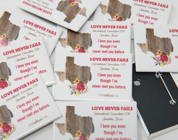 souvenirs Jw gifts Jw shop ENGLISH Love Never Fails International Convention of Jehovahs Witnesses 2019 50 Lapel Buttons Pins assembly gifts