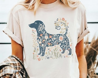 Camiseta bohemia con estampado floral de perro salchicha, ideal para amantes de los perros, regalo único para cumpleaños o para mamás de perros.