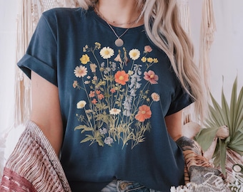 Botanical British Wildflower T-Shirt - Soft Casual Tee, Gift for Nature Lovers, Spring/Summer Wear, Vintage Style, Perfect for Hiking