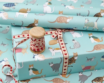 Cat Pattern Wrapping Paper