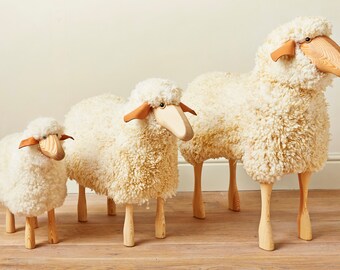 とっても可愛い 羊スツール 北欧 羊の形のファースツール アクタス