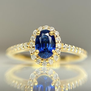 Exquisite Blue Sapphire Halo Ring with Diamond Accents in 18K Solid Gold, Fine Jewelry Gift For her, Engagement Ring, September Birthstone