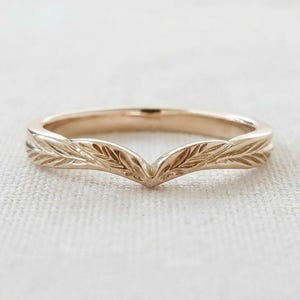 10k Rose Gold Leaf Engraved Chevron Ring | V Shaped Wedding Band | Botanical Stacking Ring | Nature Inspired Jewelry | Gift for Her