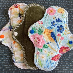 セール！生理用ナプキン 3 枚パック 布製生理用ナプキン 8 インチ 生地詰め合わせ スターターセット 洗える竹製パッド ミンキー ミディアム フランネル 産後用パッド
