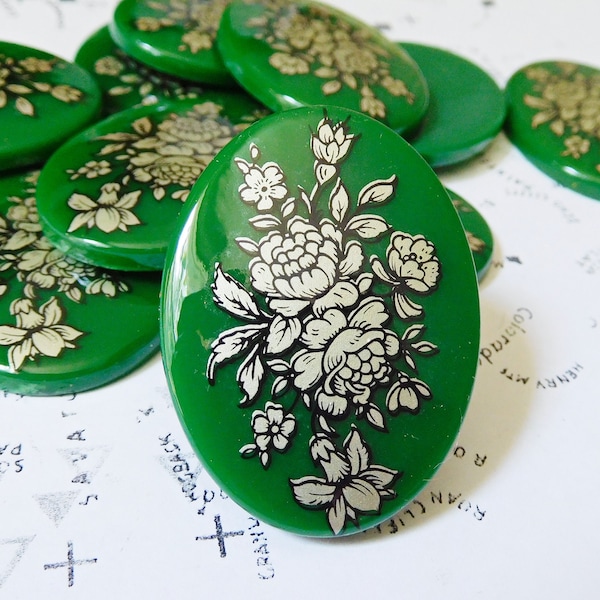 Vintage German 40x30mm Green Plastic Flower/Floral Decal Oval Cabochon (1-17-1)