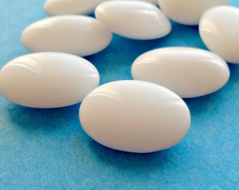 Four 18x13mm Opaque White Vintage Oval Glass Jewels (3-22-4)