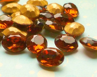 12 Vintage Glass Jewels 10x8mm Oval Smoked Topaz (4-3-12)