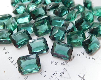 12 Vintage Czech Tourmaline Green Transparent Octagon Faceted Jewels (2-22-12)