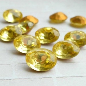 Shipping Delay Sale! 6 Vintage Jonquil Yellow 12x10mm Glass Rhinestone Oval Jewels (1-28-6)