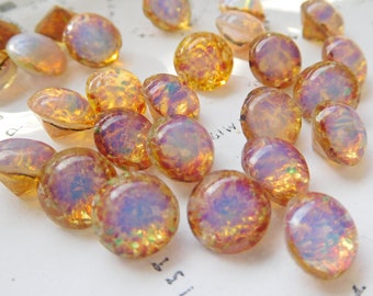 12 Vintage Japanese 40ss (about 8mm) Fire Opal Glass Jewels (11-43-12)