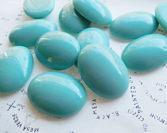 One Czech Preciosa 25x18mm Opaque Turquoise Glass Oval Cabochon