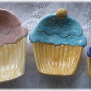 Cupcake-tallrikar/Keramikset om 3/Tvålkopp/Skedställ/Hemdekoration Cupcake-presenter Cupcake-fest
