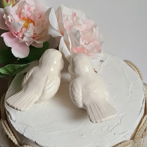 White Chunky Love Birds/Wedding Cake Topper /Vintage Design /Ceramic/Wedding Keepsake/Exact Birds Ready To Ship 画像 2