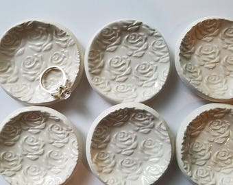 Bridesmade Gift White Rose Ceramic Dish Rose Design Small Round Shaped Trinket Dish Jewelry Dish Gift Wedding Ring In Stock price is for one