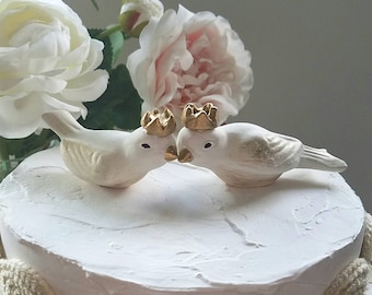 Love Birds White Wedding Cake Topper Farmhouse Style Elegant Eggshell Birds With Crowns Vintage Ceramic Home Decor Bird Farmhouse Home