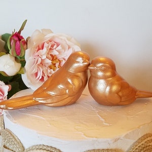 ラブバード ローズゴールド ウェディングケーキトッパー ラブバード 銅製 ラブバード 鳥 ホームデコレーション セラミック ヴィンテージ 鳥デザイン 在庫あり