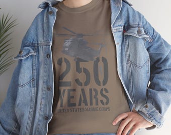 Camiseta militar de 250 años / Camiseta con gráfico de helicóptero / Diseño del 250.º aniversario / Regalo para veteranos