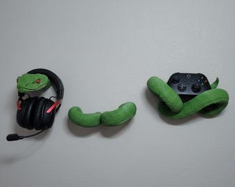 Silent Slither Anaconda Wall Controller & Headset Holder | Snake Gaming Wall Mount