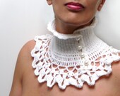 Crochet blanc Victorien Collier Neckwarmer avec col roulé, décolleté volant et col en dentelle - style boho - NINU'