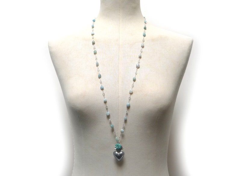 Collana rosario con ciondolo cuore sacro, Collana argento e verde acqua, Collana boho