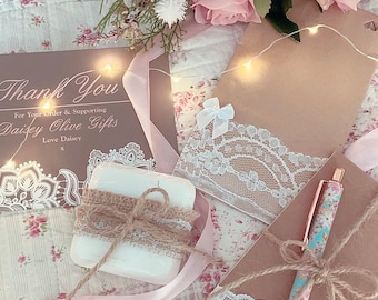 Hübsches Lace Notizbuch & Stift Geschenk Set