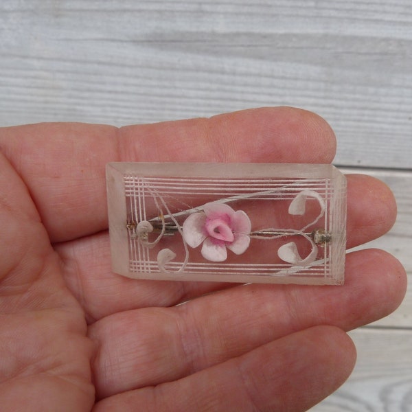 Broche vintage 1940/1950 Lucite blanche et rose