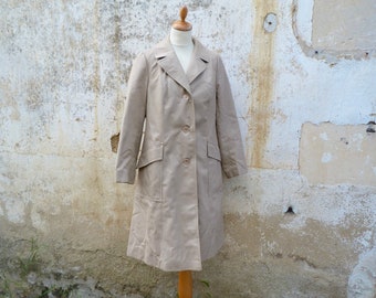 Vintage 1970/70s French beige flared trench coat size M